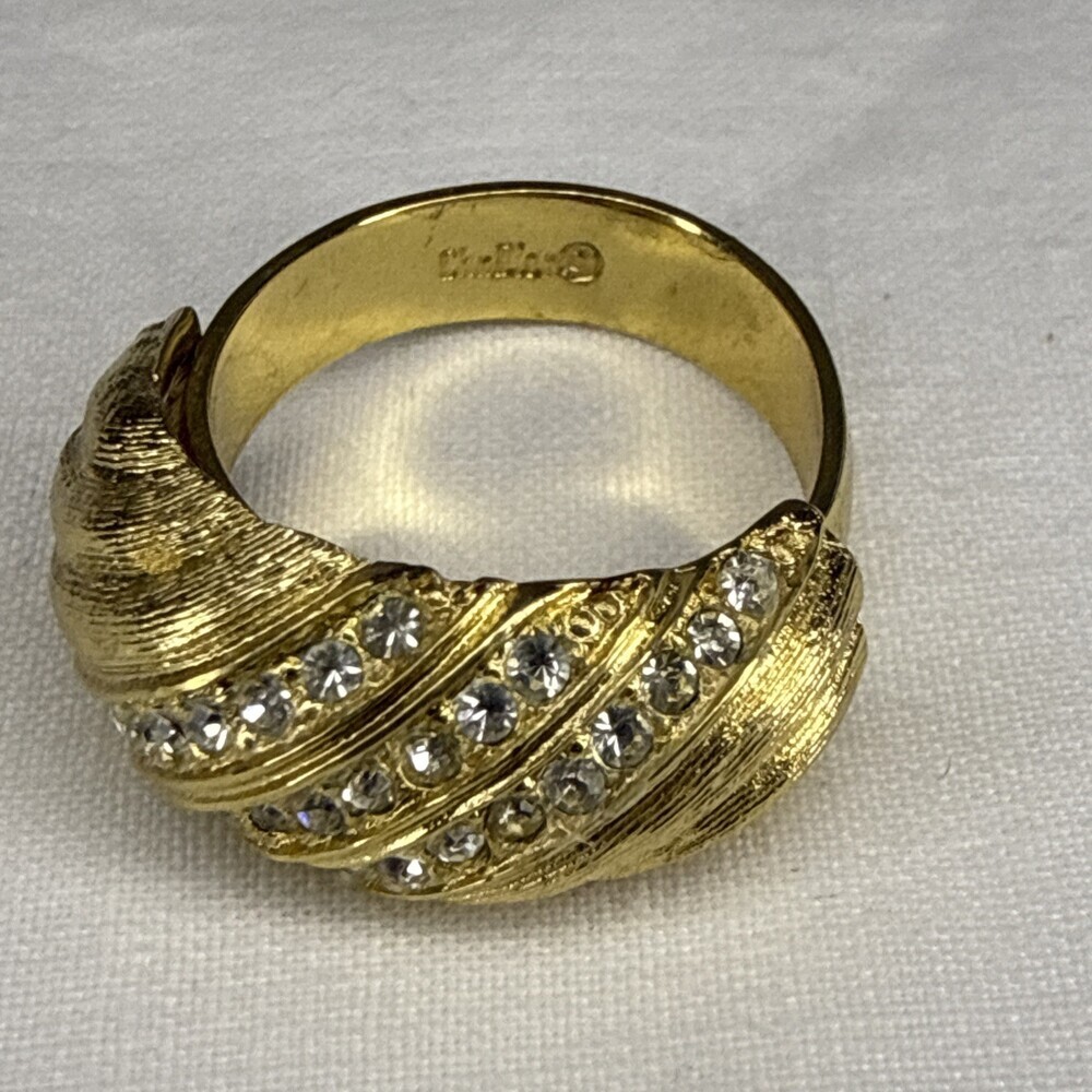 Christian Dior Gold Tone Rhinestone Textured Ring Size 7 - Picture 5 of 6